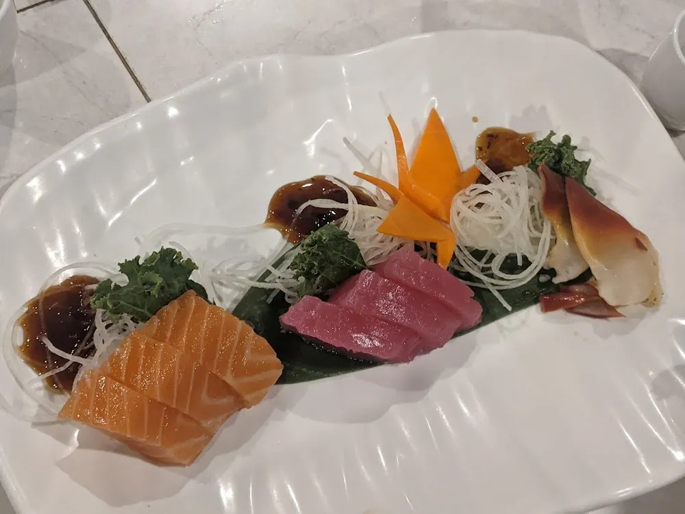 Salmon and Tuna Sashimi